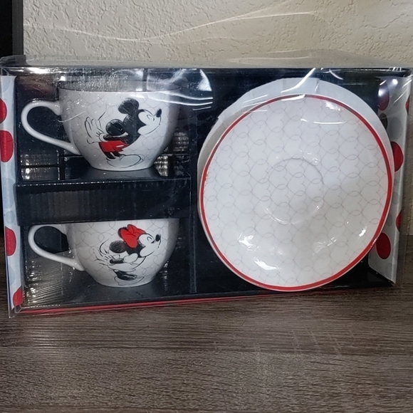 Disney Other - Mickey & Minnie Tea cup set